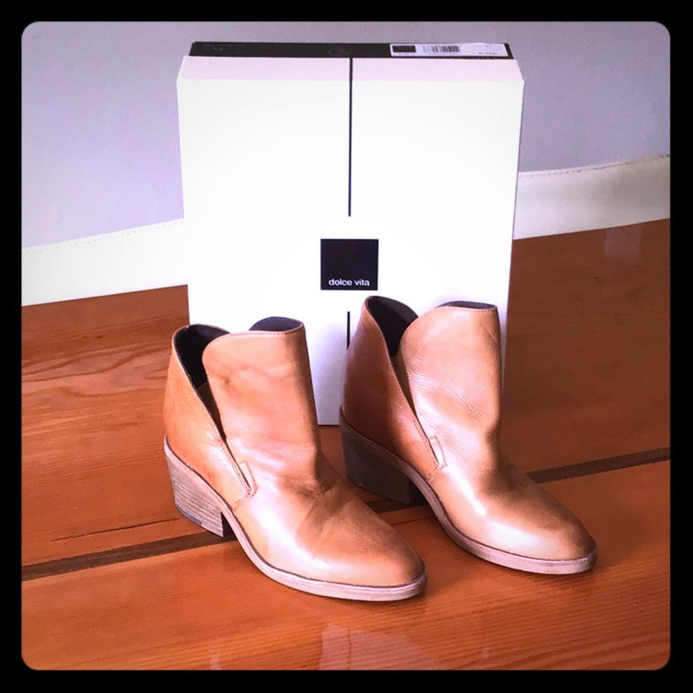 Dolce Vita tan bootie